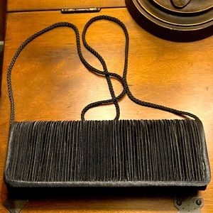 NWOT Elegant Black Vertical Striped Crossbody Bag Purse (Unbranded)